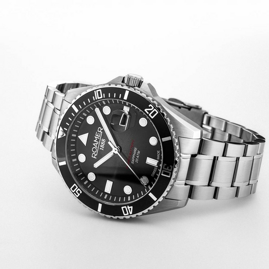 Roamer Pro Diver 200 Swiss 969845 41 85 20 Quartz Watch for Men – Black Gradient Dial, 43mm Stainless Steel