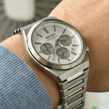 Seiko SSB451P1 Men’s Chronograph Watch – White Dial Stainless Steel Bracelet