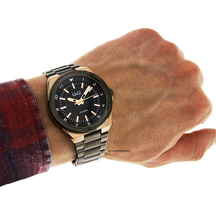 Q&Q - QZ68J412Y - Wrist Watch For Men